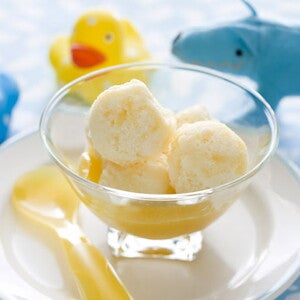 Frozen Mango Yoghurt with Mango Sauce Frozen Mango Yoghurt with Mango Sauce