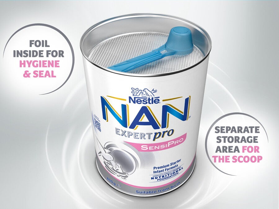 NAN EXPERTpro SENSIpro, Premium Baby Formula From Birth – 800g Front- separate storage area for the scoop NAN EXPERTpro SENSIpro, Premium Baby Formula From Birth – 800g Front- separate storage area for the scoop