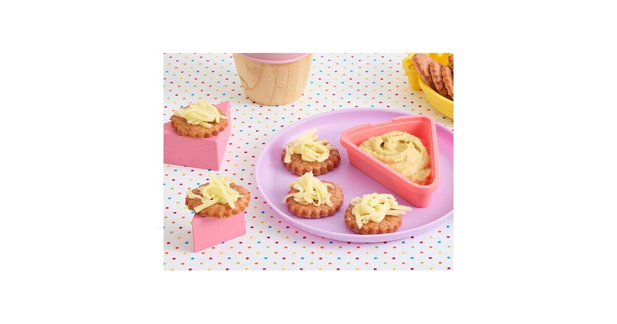 5 Ingredient Homemade Beetroot Crackers Recipe