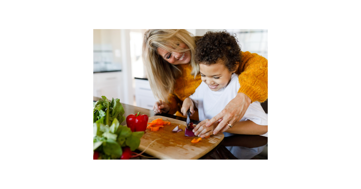 How to Maintain Kitchen Hygiene When Cooking for Family: Essential Tips